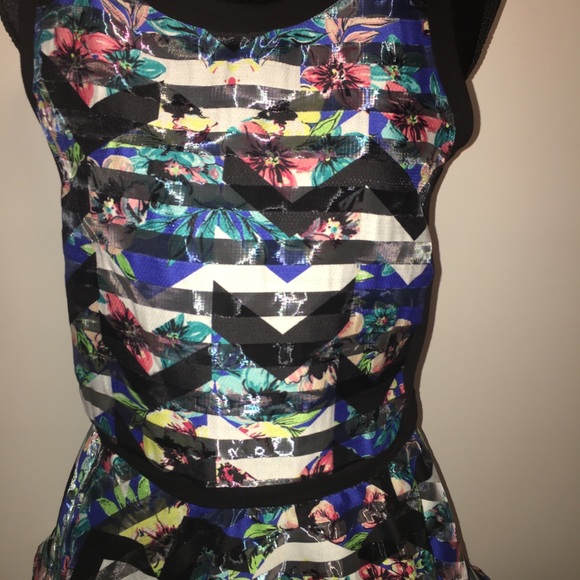 Material Girl Juniors 2 PC Set NWT Medium - Picture 4 of 11